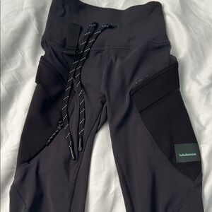 Lululemon Cargo Super-High-Rise Hiking Tight 25" Size O